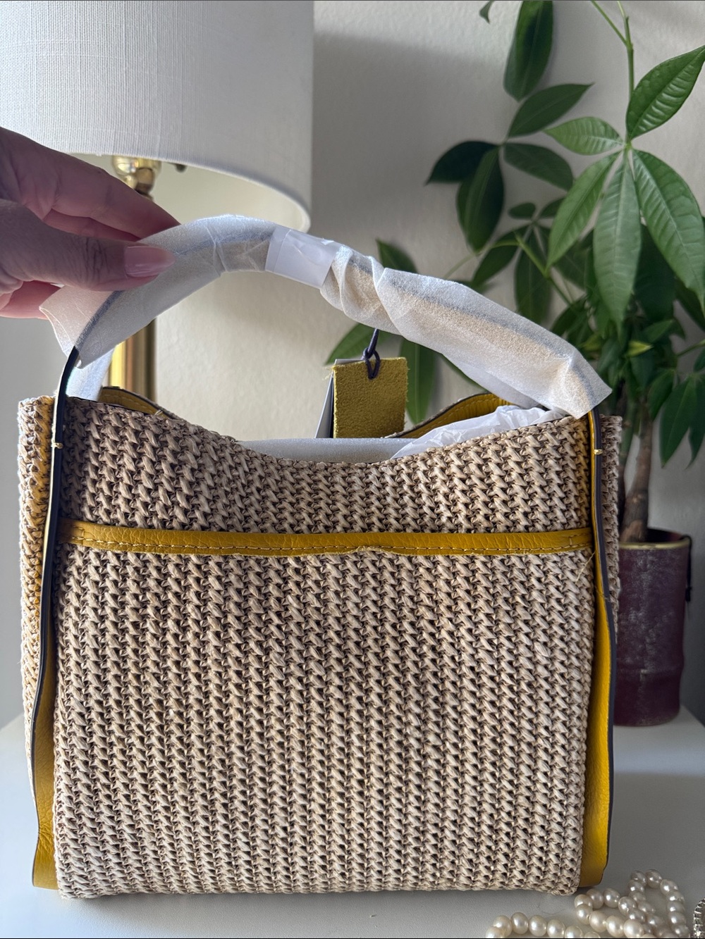 American Leather Co. woven crossbody/hand bag. Adjustable/removable straps. - Picture 5 of 7